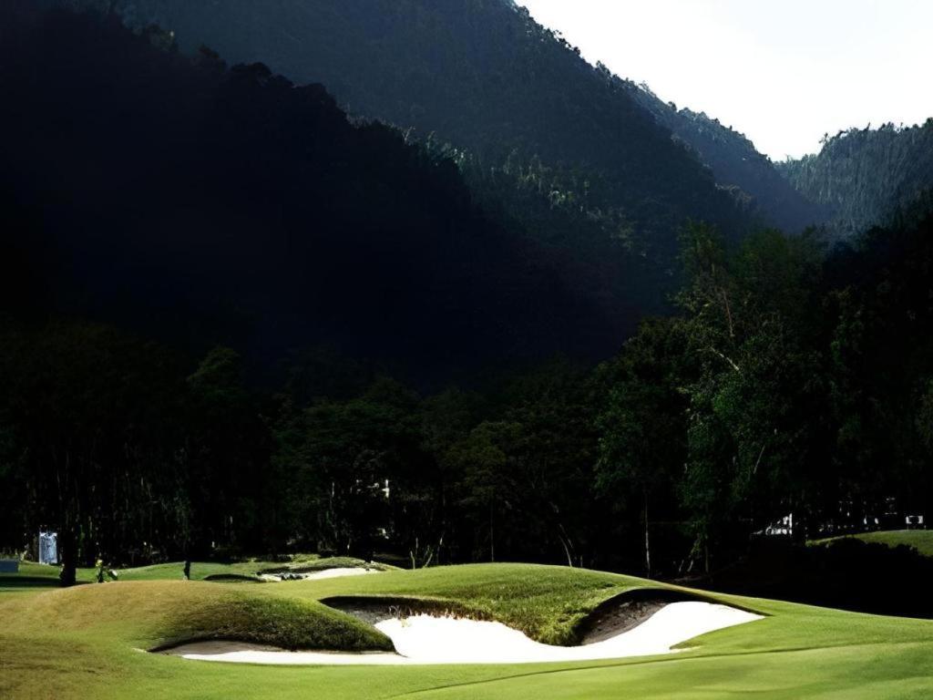 Royal Hills Golf Resort & Spa Nakhon Nayok Buitenkant foto